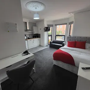 Aparthotel The Fishpond - Premier, Nottingham